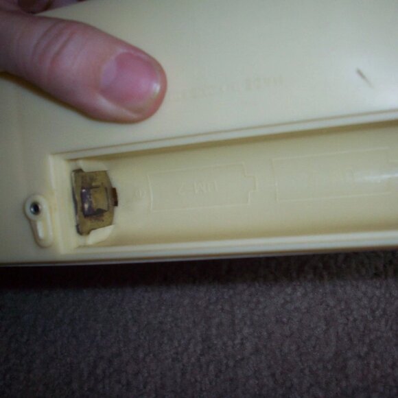 Easy Sew Kids Sewing Machine With Carrying Case Vintage (Tested Works) - Picture 4 of 6